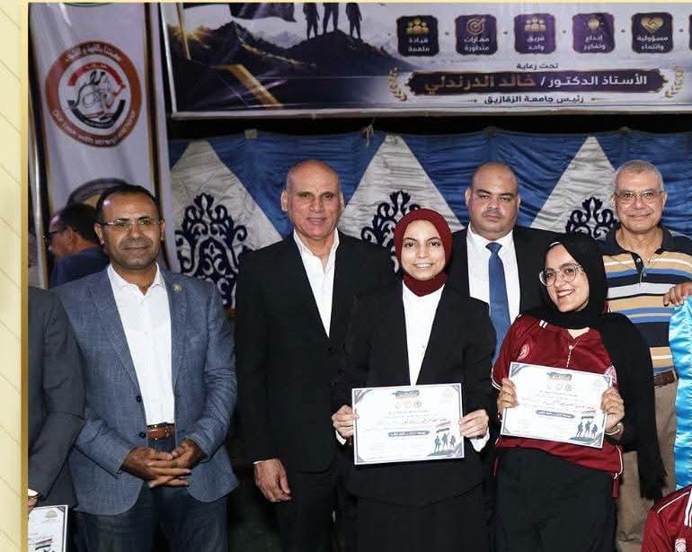 «هاجر البحيري» طالبة الفنون التطبيقية بجامعة طنطا تحصد المركزين الأول والثاني في معسكر إعداد القادة بالزقازيق